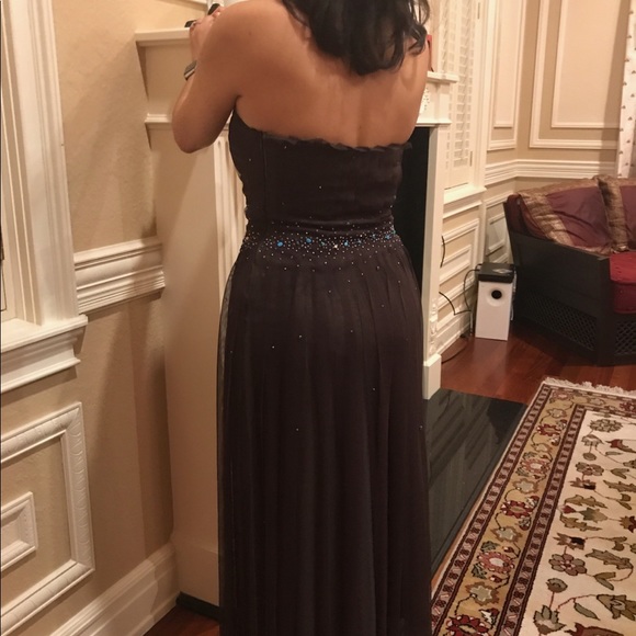 BCBG Max Azria gown - Picture 5 of 6